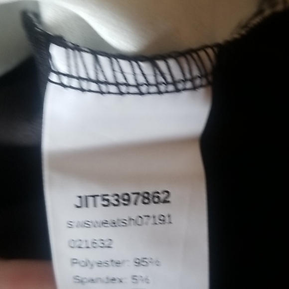 Contrast Sequin Cut-and-sew Pullover - Picture 5 of 5